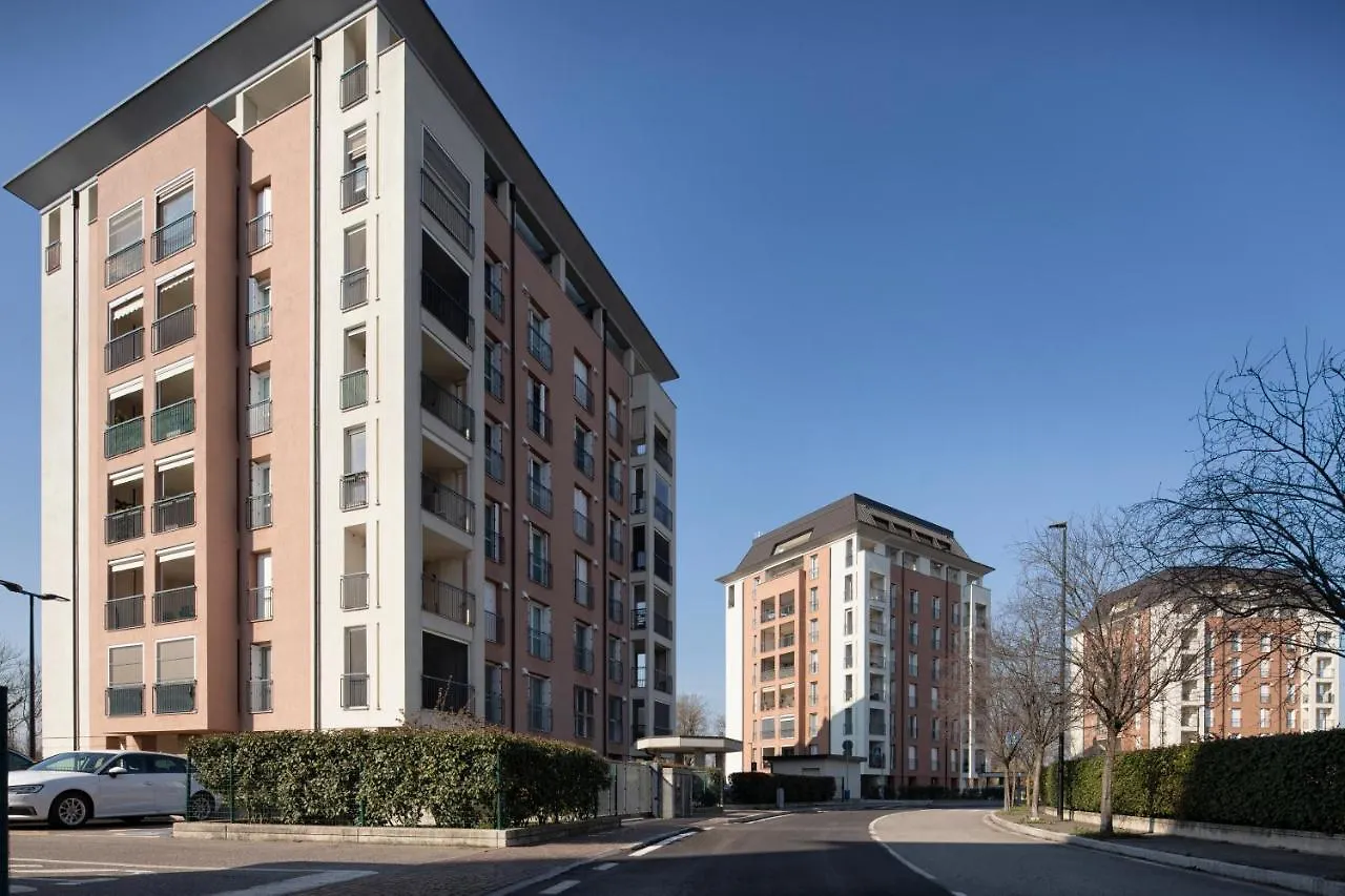 New San Raffaele Apartment With Free Parking And Air Conditioning Segrate 0*,  Itálie