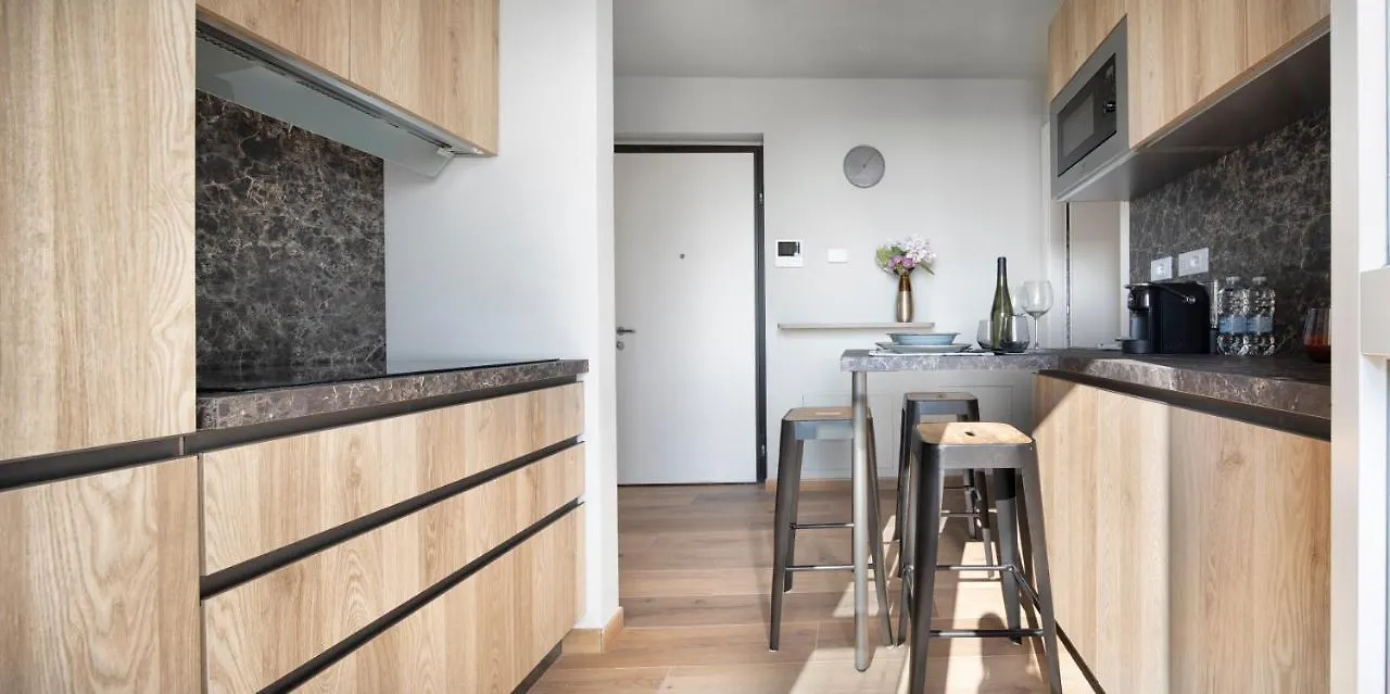 New San Raffaele Apartment With Free Parking And Air Conditioning Segrate 0*,  Italia